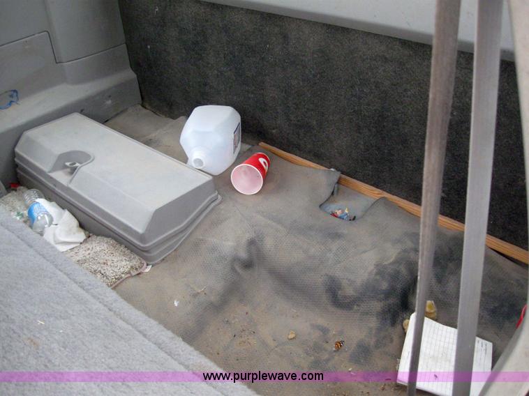 image for item 3092 1992 Chevrolet C2500 pickup truck