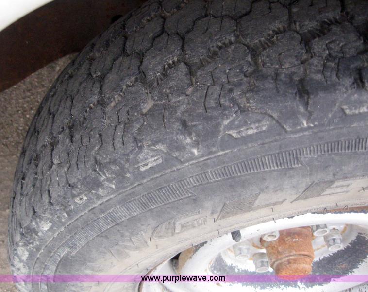 image for item 3092 1992 Chevrolet C2500 pickup truck