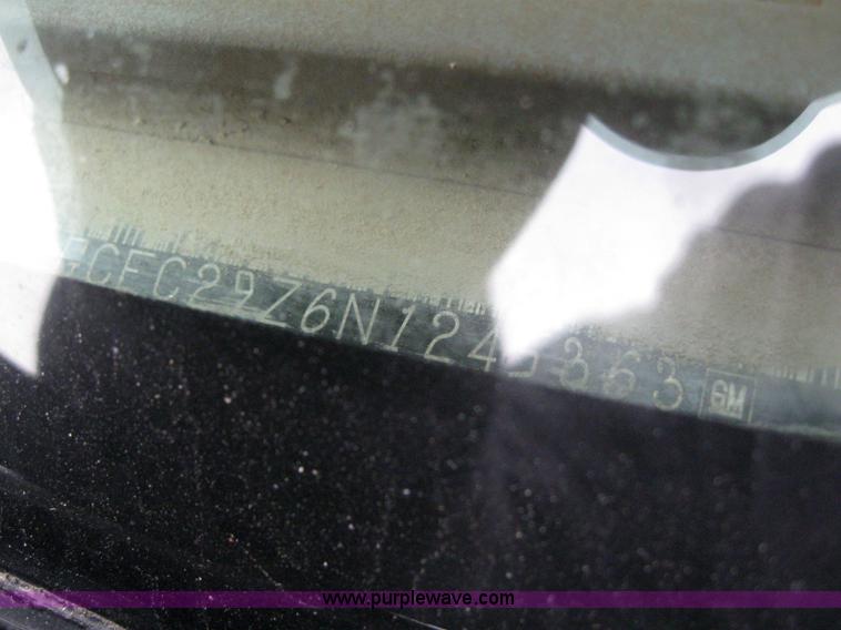 image for item 3092 1992 Chevrolet C2500 pickup truck