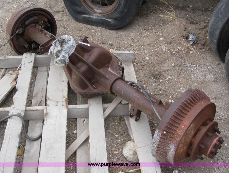 image for item 3095 Rear truck axle