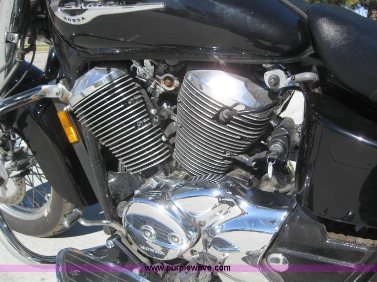 image for item 3100 2002 Honda Shadow American Classic Edition motorcycle