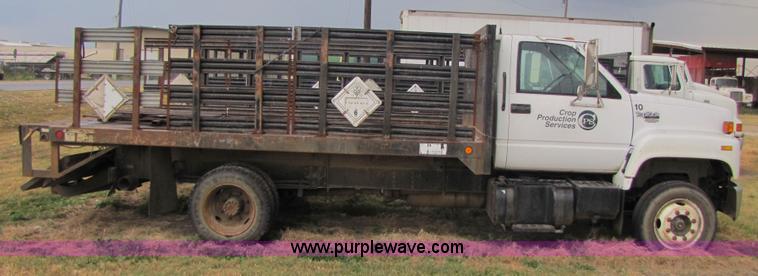 image for item 3468 1994 GMC 6000 Topkick truck with 14' flatbed