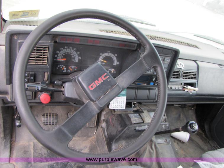 image for item 3468 1994 GMC 6000 Topkick truck with 14' flatbed