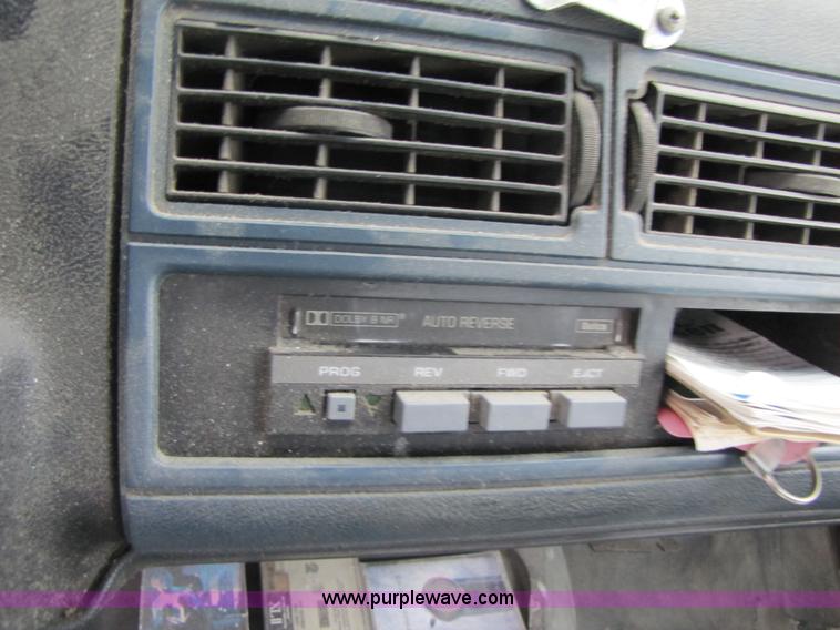 image for item 3468 1994 GMC 6000 Topkick truck with 14' flatbed