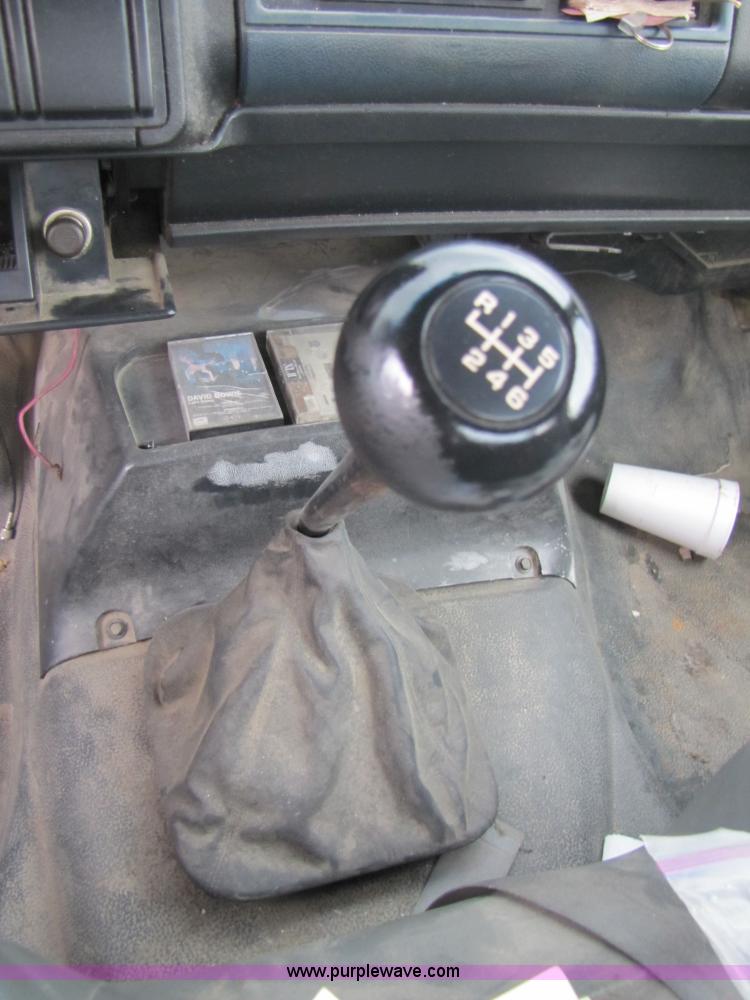 image for item 3468 1994 GMC 6000 Topkick truck with 14' flatbed