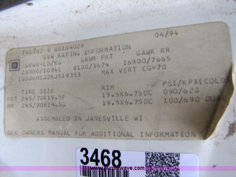 image for item 3468 1994 GMC 6000 Topkick truck with 14' flatbed