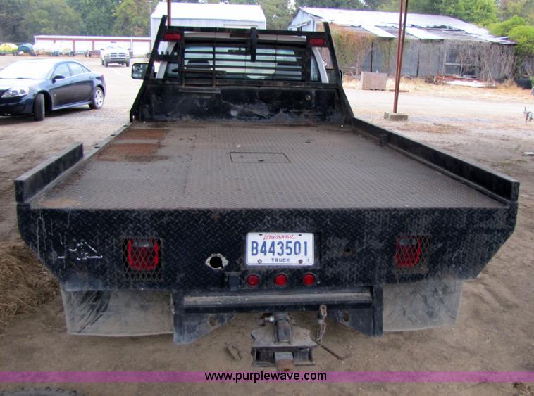 image for item 3469 2001 Dodge Ram 3500 flatbed truck