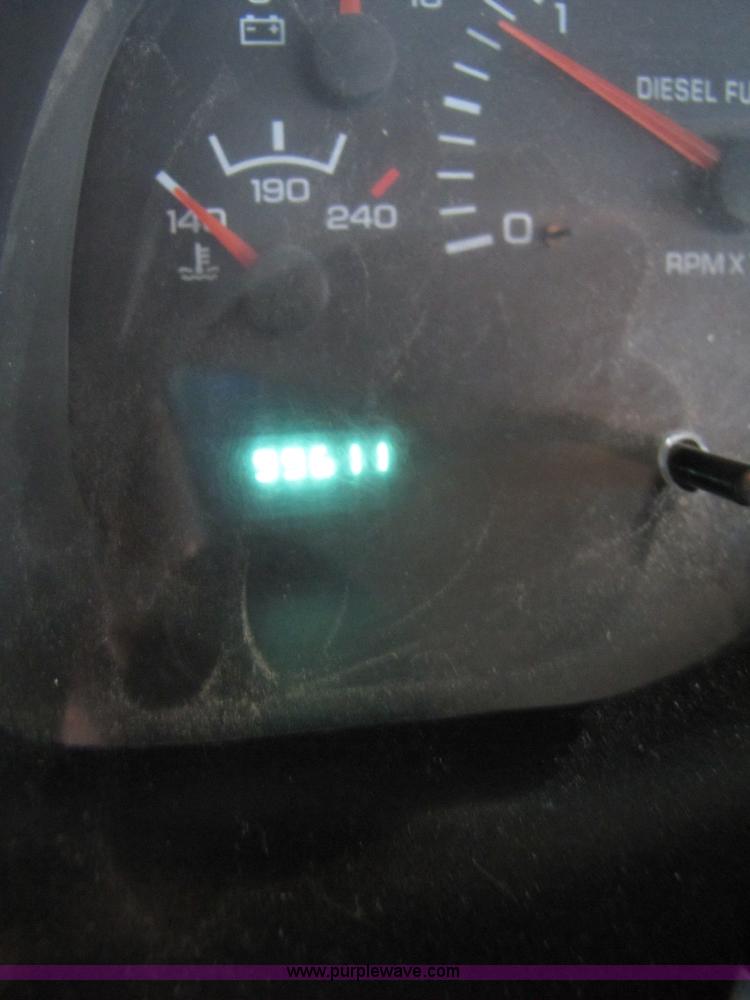 image for item 3469 2001 Dodge Ram 3500 flatbed truck