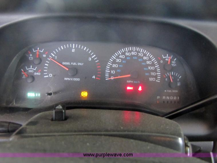 image for item 3469 2001 Dodge Ram 3500 flatbed truck