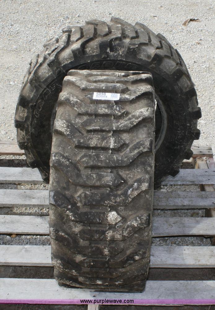 image for item 5098 (2) 27 x 10.50-15 skid steer tires