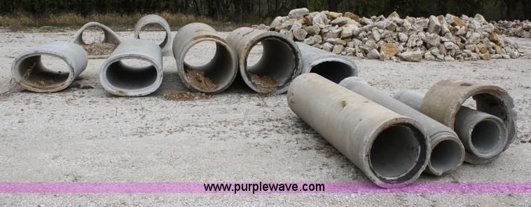 image for item 5105 Concrete tubes