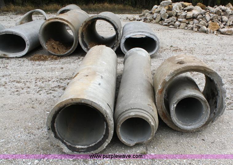 image for item 5105 Concrete tubes
