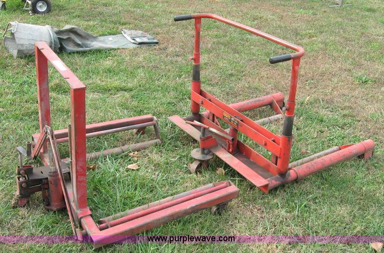 image for item 5283 (2) 1.5 ton dual wheel dollies
