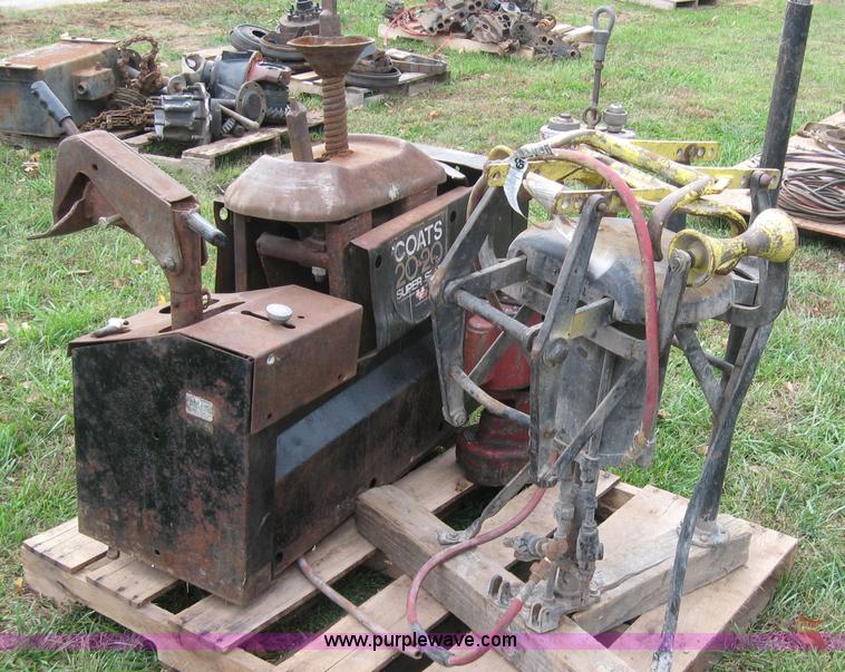 image for item 5289 Coats Company Inc. 20-20 tire machine with tire spreader