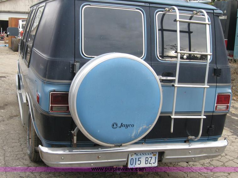 image for item 5291 1983 Chevrolet Jayco conversion van