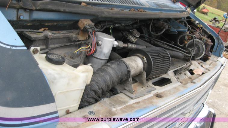 image for item 5291 1983 Chevrolet Jayco conversion van