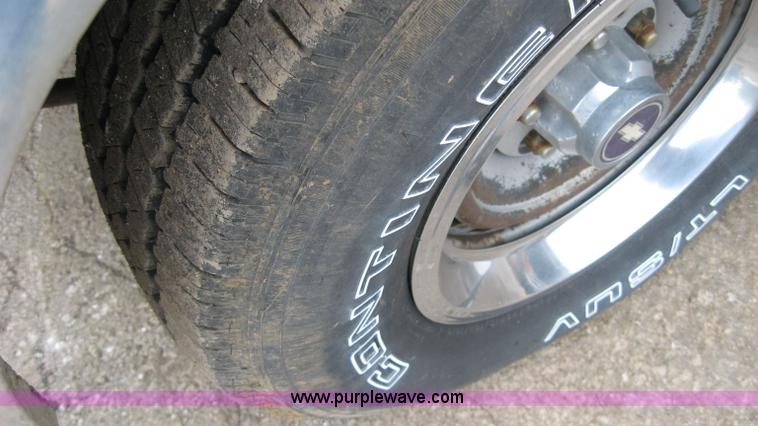 image for item 5291 1983 Chevrolet Jayco conversion van