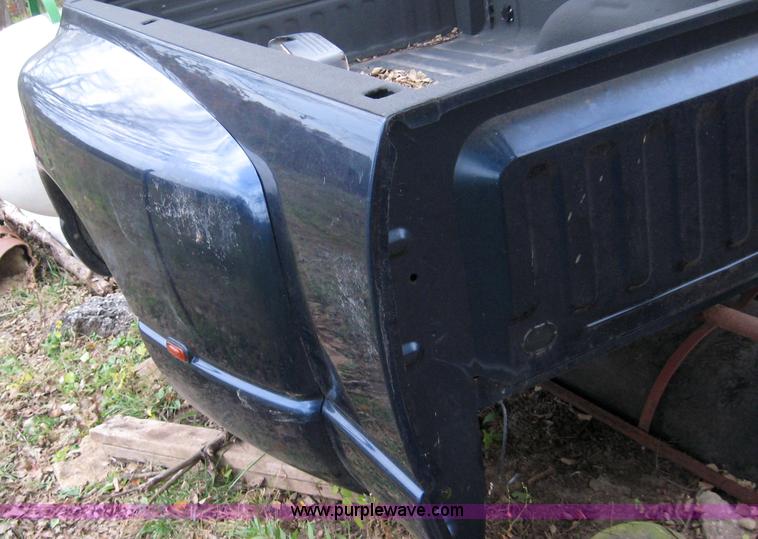 image for item 5296 Pickup bed with bumper