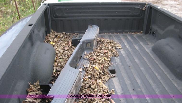 image for item 5296 Pickup bed with bumper