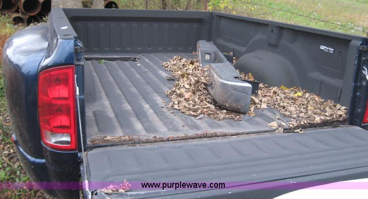 image for item 5296 Pickup bed with bumper