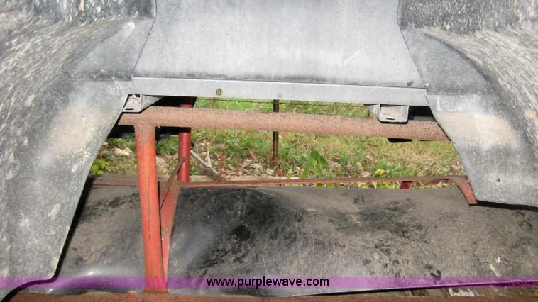 image for item 5296 Pickup bed with bumper