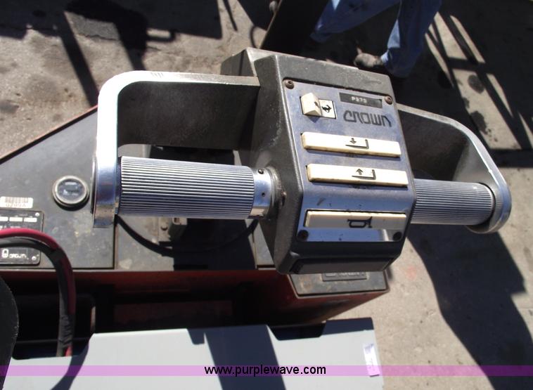 image for item 5482 Crown 40P-CS ride on electric pallet jack