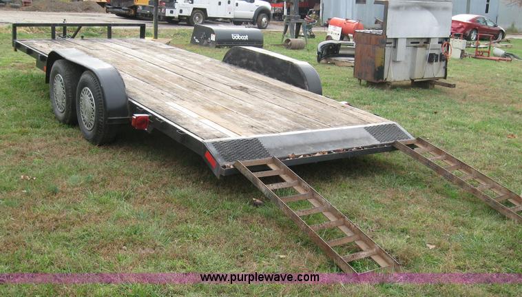 image for item 5592 1993 Manufacturing 18' tandem axle car trailer