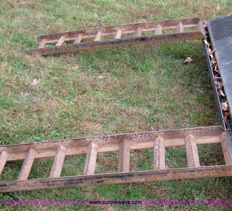 image for item 5592 1993 Manufacturing 18' tandem axle car trailer