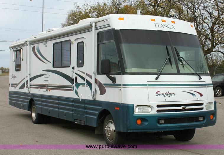 1999 Winnebago Itasca Sunflyer motorhome in Derby, KS | Item 6228 sold