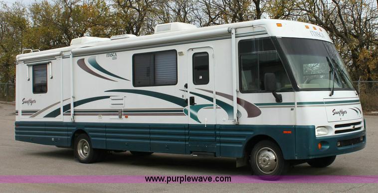 image for item 6228 1999 Winnebago Itasca Sunflyer motorhome
