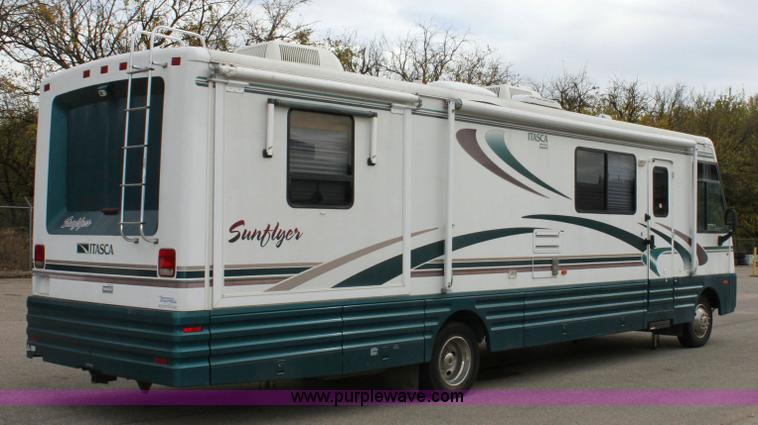 image for item 6228 1999 Winnebago Itasca Sunflyer motorhome