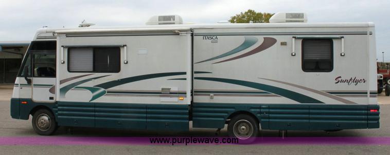 image for item 6228 1999 Winnebago Itasca Sunflyer motorhome