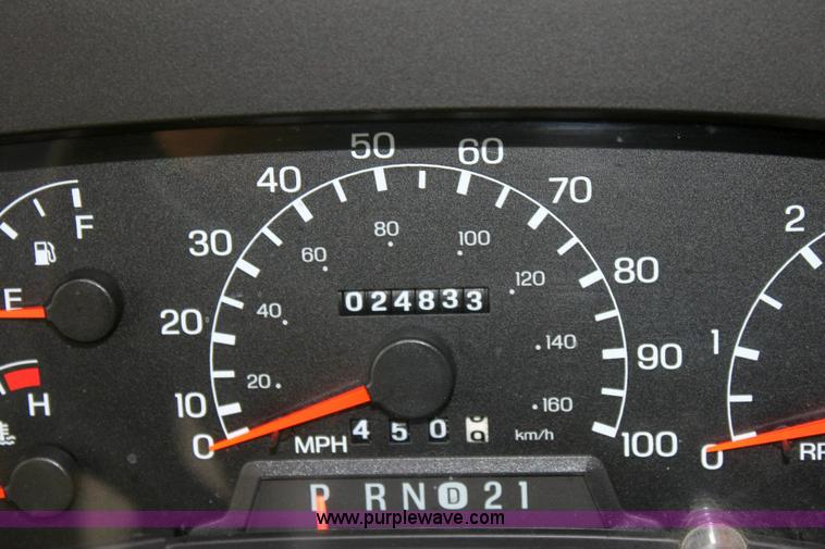 image for item 6228 1999 Winnebago Itasca Sunflyer motorhome