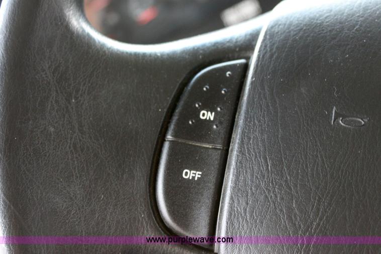 image for item 6228 1999 Winnebago Itasca Sunflyer motorhome