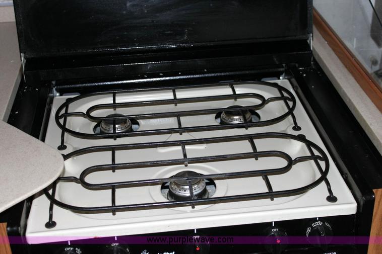 image for item 6228 1999 Winnebago Itasca Sunflyer motorhome