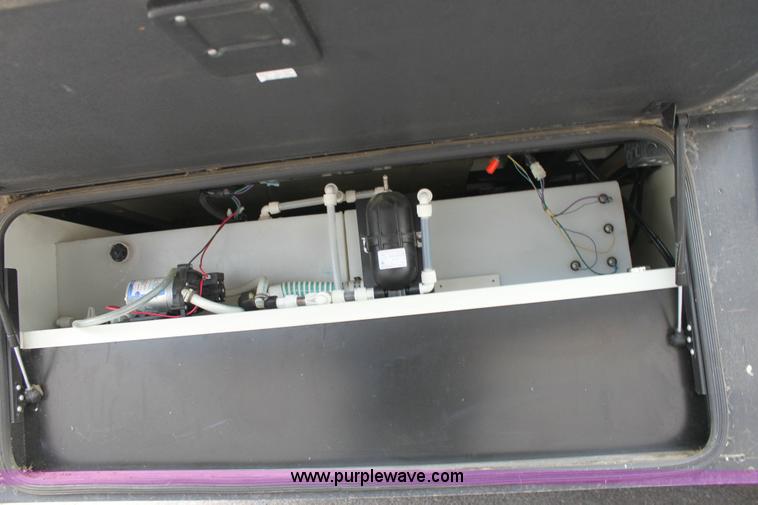 image for item 6228 1999 Winnebago Itasca Sunflyer motorhome