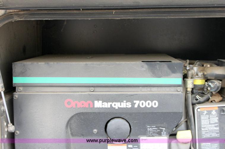 image for item 6228 1999 Winnebago Itasca Sunflyer motorhome