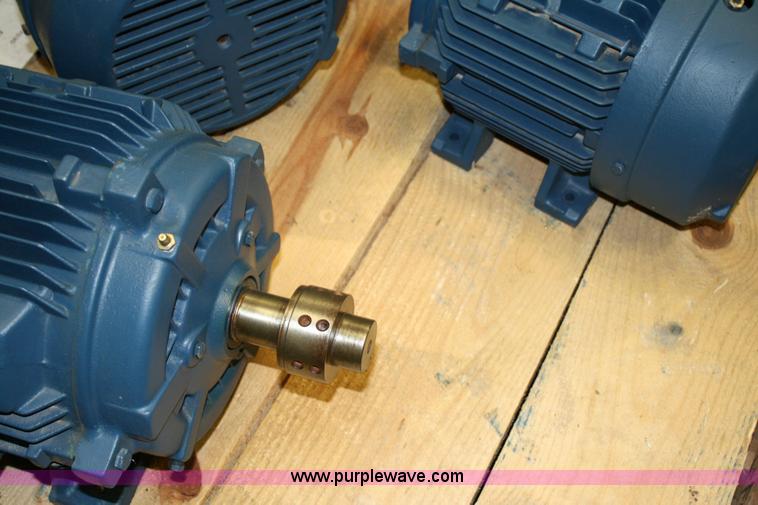 image for item 6429 (3) Siemens electric motors