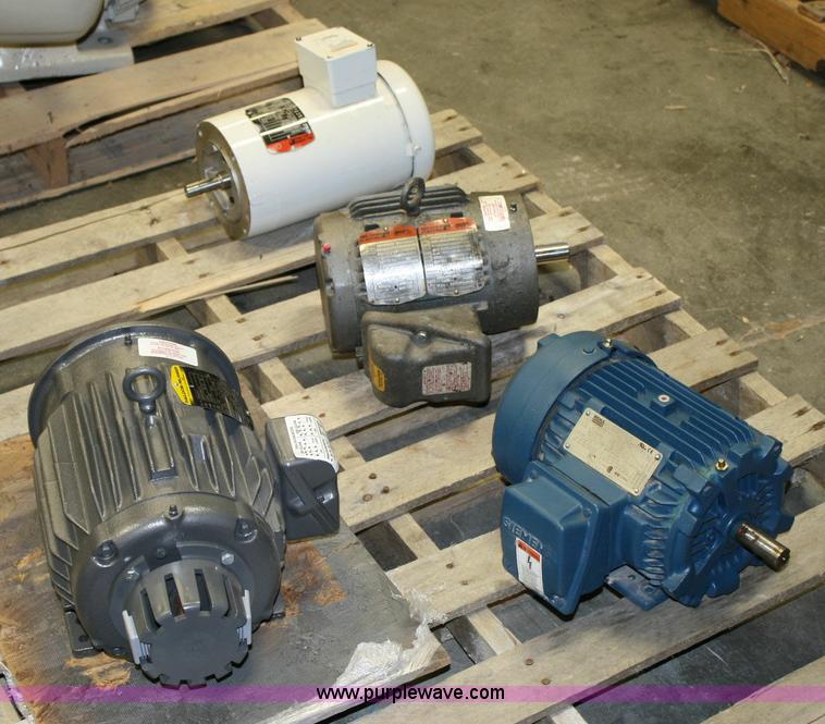image for item 6437 (4) electric motors