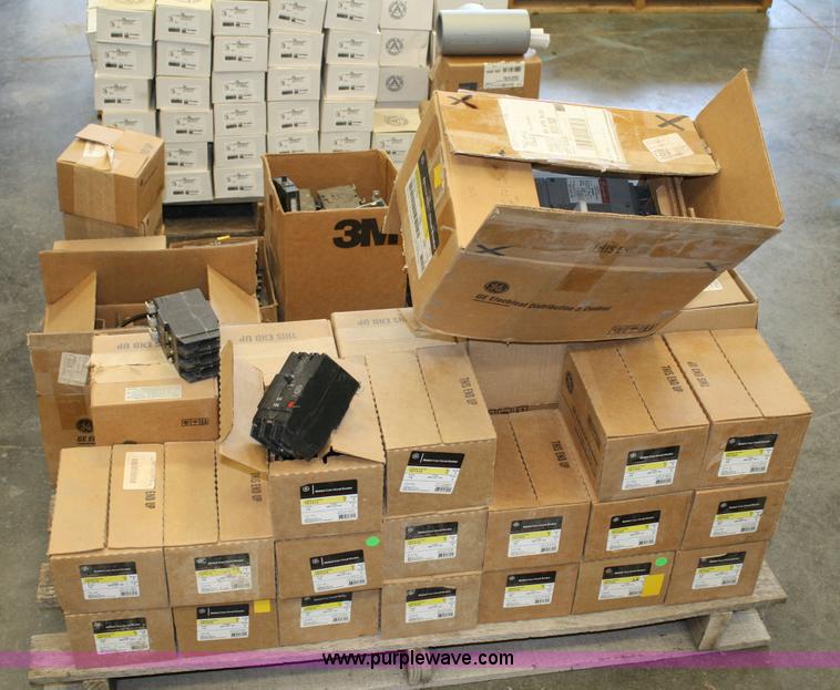 image for item 6463 Pallet of assorted electrical supplies