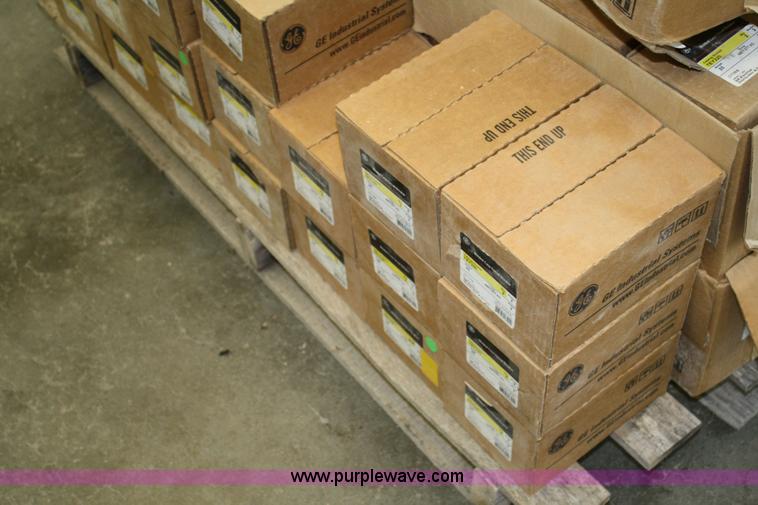 image for item 6463 Pallet of assorted electrical supplies
