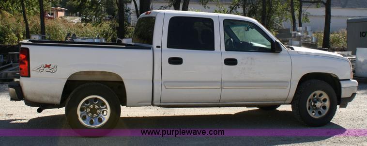 image for item 6520 2006 Chevrolet K1500 Silverado pickup truck
