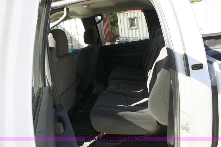 image for item 6520 2006 Chevrolet K1500 Silverado pickup truck