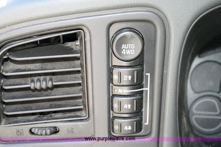 image for item 6520 2006 Chevrolet K1500 Silverado pickup truck