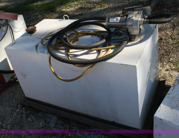 image for item 6525 Delta 100 gallon fuel tank