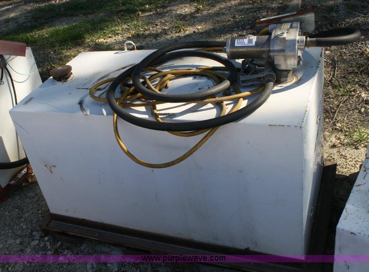 image for item 6525 Delta 100 gallon fuel tank