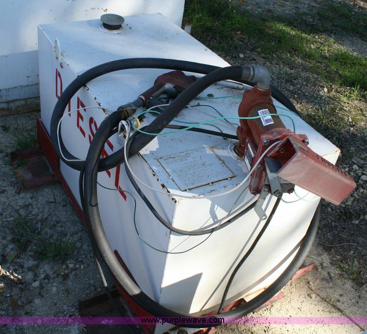 image for item 6526 Delta 100 gallon fuel tank