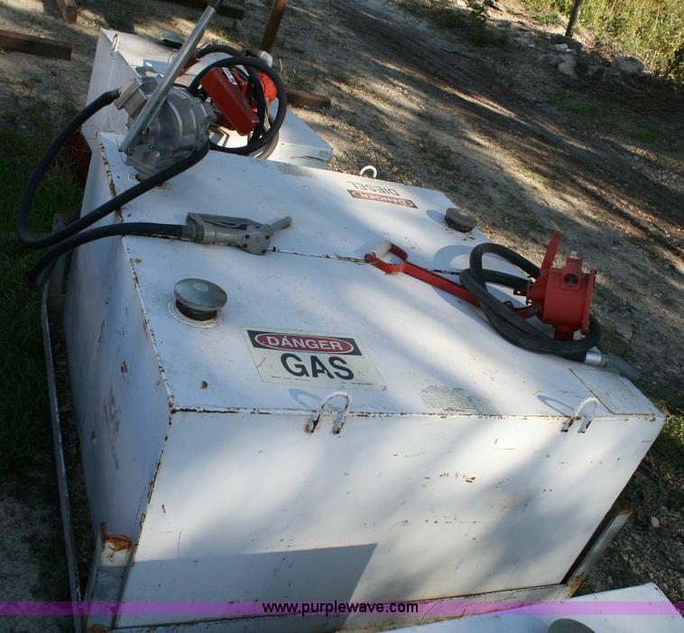 image for item 6527 (2) Delta 100 gallon fuel tanks on skids