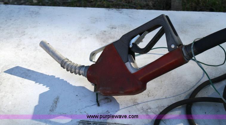 image for item 6528 Delta 100 gallon fuel tank