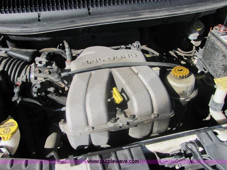 image for item 6644 2002 Dodge Caravan